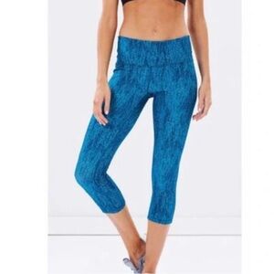 Patagonia Centered Crop Leggings 20 1/2”, size S, Forestland Epic Blue